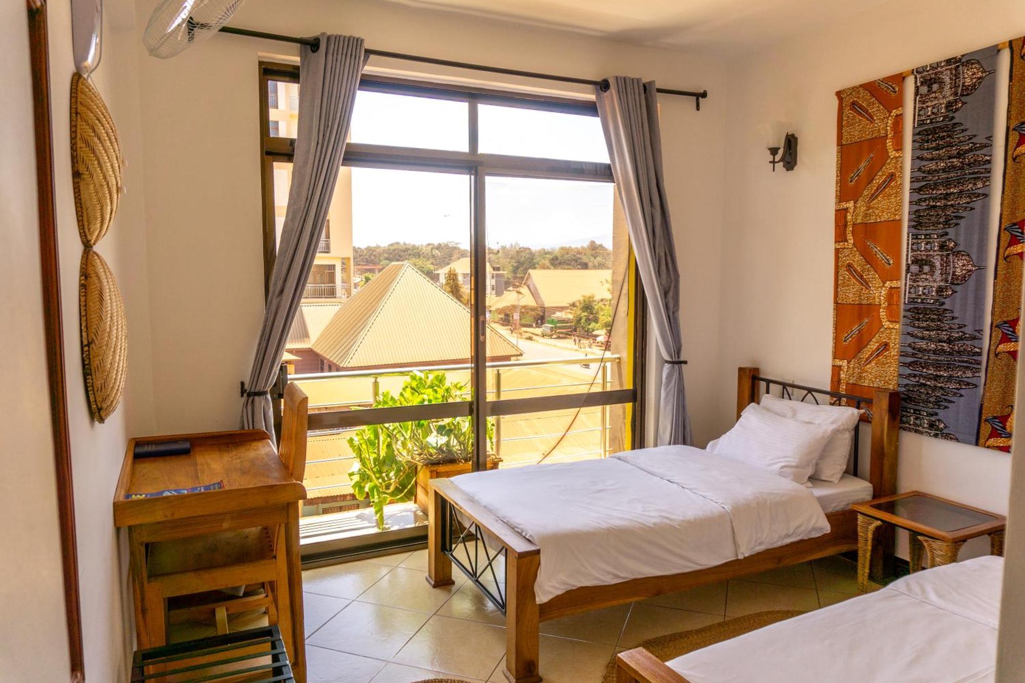 Lilac Elevate Inn Karatu Luaran gambar